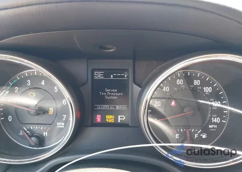 2011 Jeep Grand Cherokee Overland z USA, uszkodzony, nr VIN 1J4RR6GT7BC588894